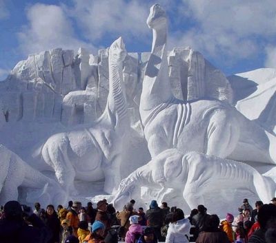 Esculturas gigantes de hielo en Harbun, China