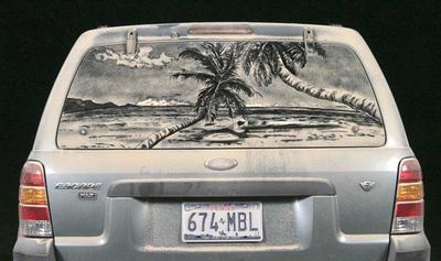 Pinturas hechas con polvo sobre parabrisas de carros, por Scott Wade, de Texas