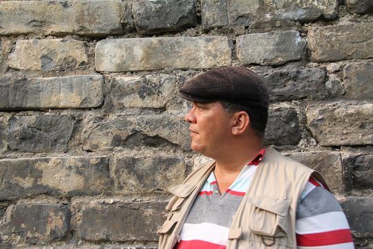 En el muro del antiguo Pekín. Fotografía de Wilfredo Carrizales