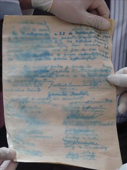 Manuscrito firmado por Gabriela Mistral